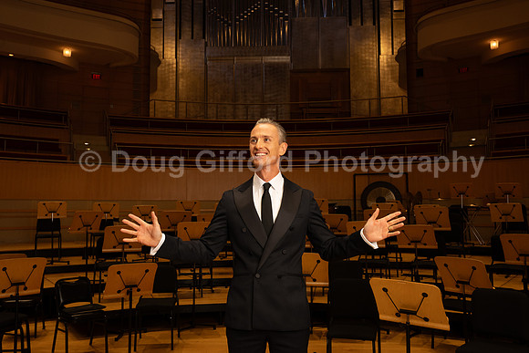 Media Portraits of Alexander Shelley, the Pacific Symphony's new Artistic and Music Director