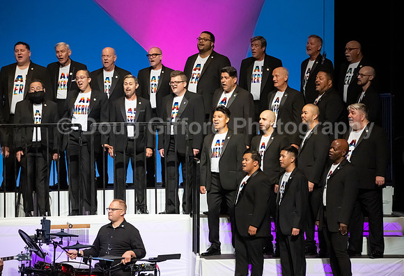 MenAlive - OC Gay Men's Chorus / "I am America"