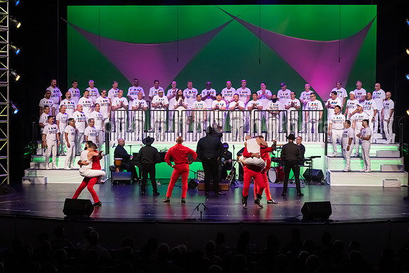 MenAlive - OC Gay Men's Chorus / "I am America"