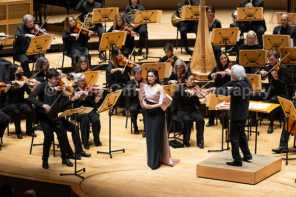 Pacific Symphony - Joshua Bell & Larisa Martínez: Voice & the Violin