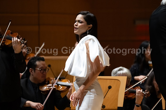 Pacific Symphony - Joshua Bell & Larisa Martínez: Voice & the Violin
