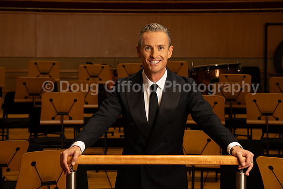Media Portraits of Alexander Shelley, the Pacific Symphony's new Artistic and Music Director