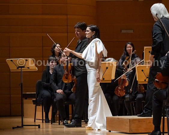 Pacific Symphony - Joshua Bell & Larisa Martínez: Voice & the Violin