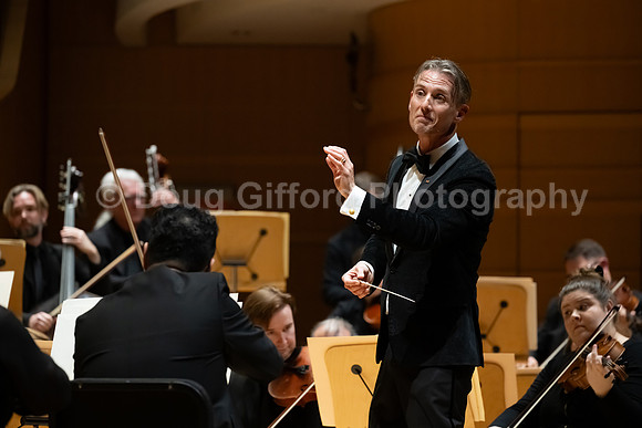 Pacific Symphony - Shelly Conducts Beethoven's Fifth & The Emperor Concerto
