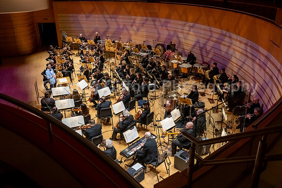 Pacific Symphony Pops Series - Cirque Goes Broadway with Troupe Vertigo