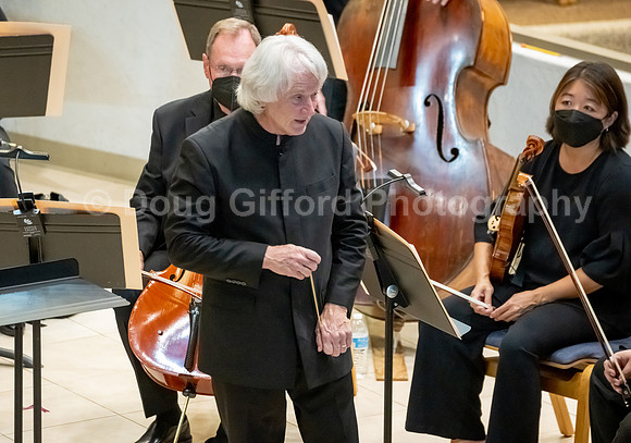 Pacific Symphony and the Pacific Chorale will present a “Concert for Healing”