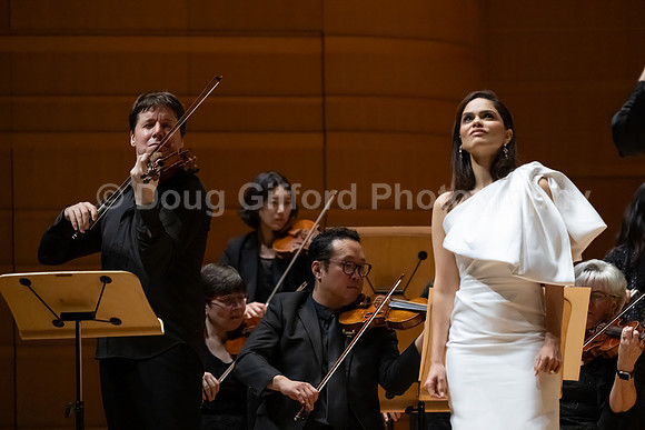 Pacific Symphony - Joshua Bell & Larisa Martínez: Voice & the Violin