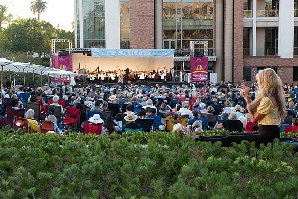 Pacific Symphony - Symphony in the Cities, Chapman University, Aiken Arts Plaza