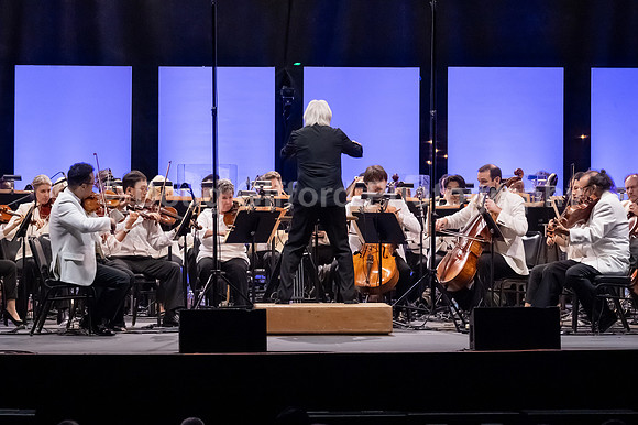 Pacific Symphony - Tchaikovsky Spectacular: A Concert of Hope