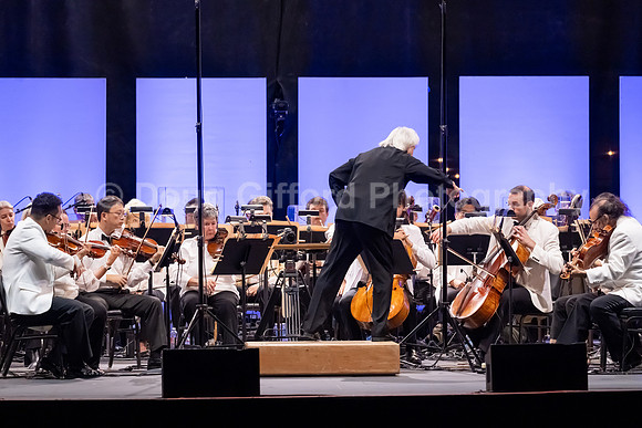 Pacific Symphony - Tchaikovsky Spectacular: A Concert of Hope