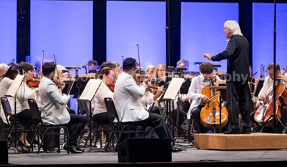 Pacific Symphony - Tchaikovsky Spectacular: A Concert of Hope
