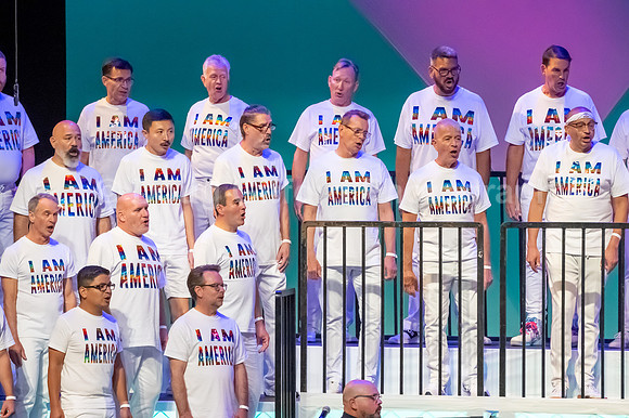 MenAlive - OC Gay Men's Chorus / "I am America"