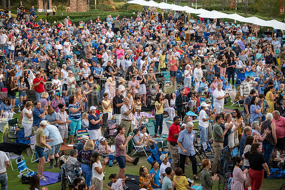 Pacific Symphony - Symphony in the Cities, Chapman University, Aiken Arts Plaza