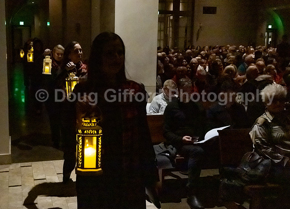 Pacific Chorale - Carols by Candlelight