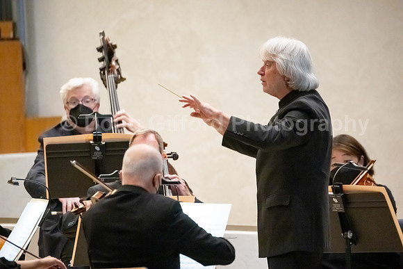 Pacific Symphony and the Pacific Chorale will present a “Concert for Healing”