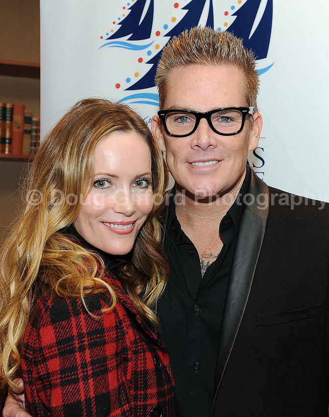 Leslie Mann and Mark McGrath - Grand Marshals of the 106th Newport Beach Christmas Boat Parade