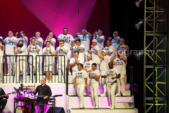MenAlive - OC Gay Men's Chorus / "I am America"