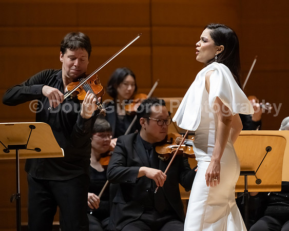 Pacific Symphony - Joshua Bell & Larisa Martínez: Voice & the Violin