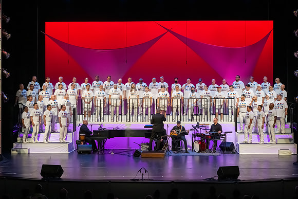 MenAlive - OC Gay Men's Chorus / "I am America"