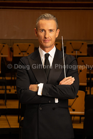 Media Portraits of Alexander Shelley, the Pacific Symphony's new Artistic and Music Director