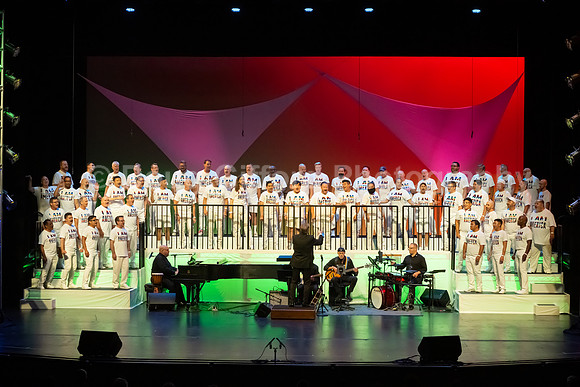 MenAlive - OC Gay Men's Chorus / "I am America"