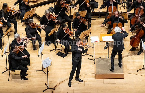 Pacific Symphony - Joshua Bell & Larisa Martínez: Voice & the Violin