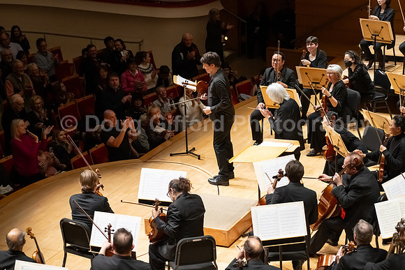 Pacific Symphony - Joshua Bell & Larisa Martínez: Voice & the Violin