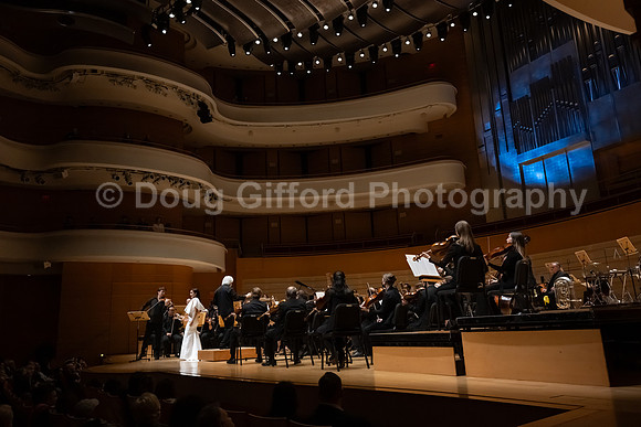 Pacific Symphony - Joshua Bell & Larisa Martínez: Voice & the Violin