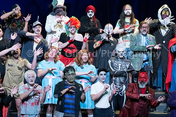 MenAlive - "Ghouls Just Wanna Have Fun!"