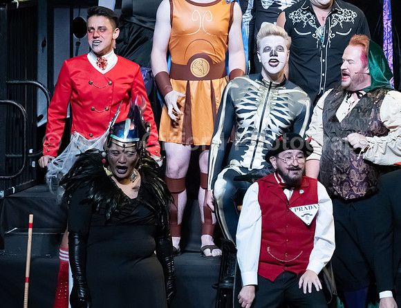 MenAlive - "Ghouls Just Wanna Have Fun!"
