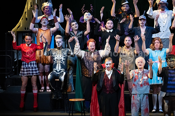 MenAlive - "Ghouls Just Wanna Have Fun!"