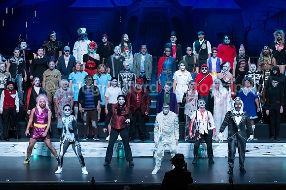 MenAlive - "Ghouls Just Wanna Have Fun!"