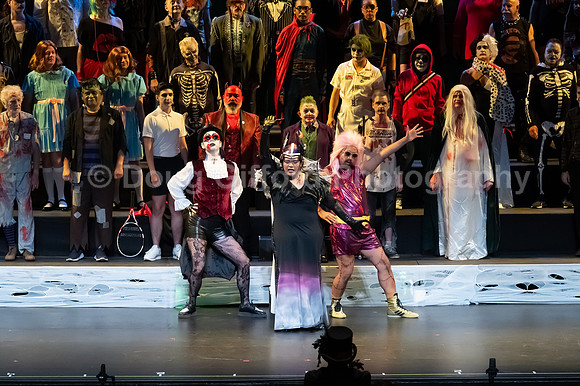 MenAlive - "Ghouls Just Wanna Have Fun!"