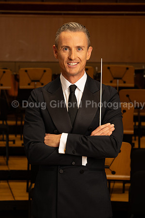 Media Portraits of Alexander Shelley, the Pacific Symphony's new Artistic and Music Director