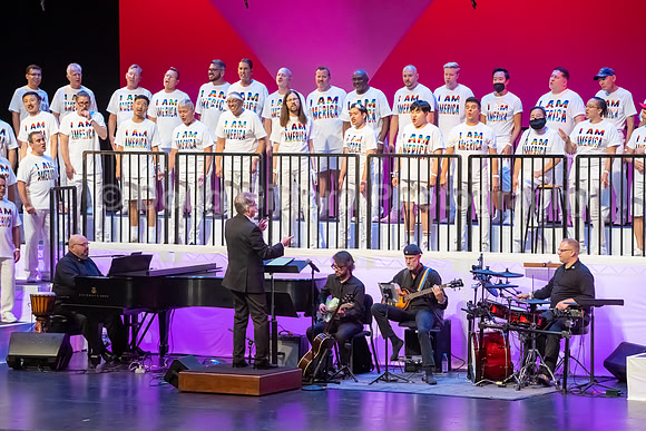 MenAlive - OC Gay Men's Chorus / "I am America"