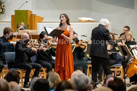 Pacific Symphony and the Pacific Chorale will present a “Concert for Healing”