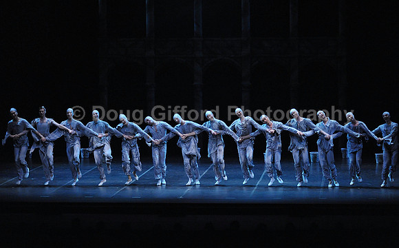 112783264DG013_Eifman_Balle