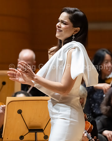 Pacific Symphony - Joshua Bell & Larisa Martínez: Voice & the Violin
