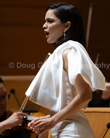 Pacific Symphony - Joshua Bell & Larisa Martínez: Voice & the Violin