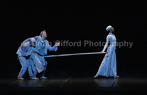 112783264DG003_Eifman_Balle