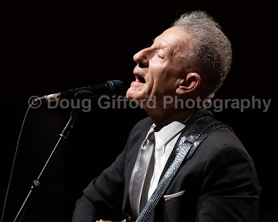 Pacific Symphony Pops Concert - "Lyle Lovett and his Acoustic Group"