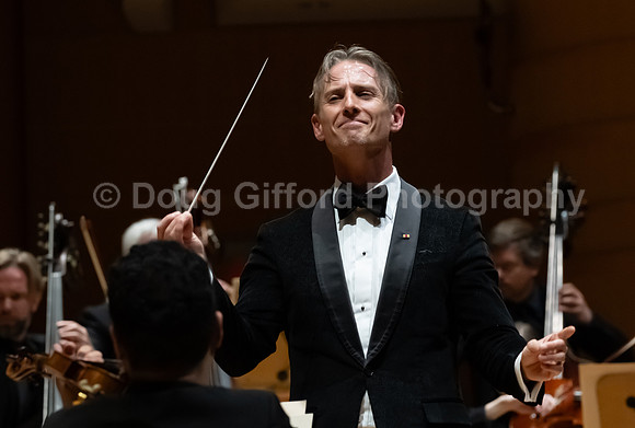 Pacific Symphony - Shelly Conducts Beethoven's Fifth & The Emperor Concerto