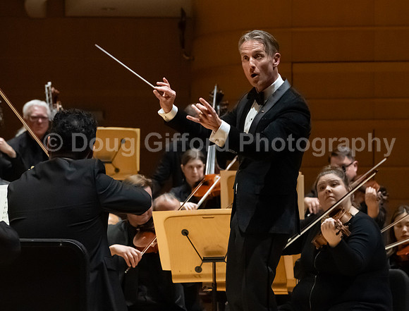 Pacific Symphony - Shelly Conducts Beethoven's Fifth & The Emperor Concerto