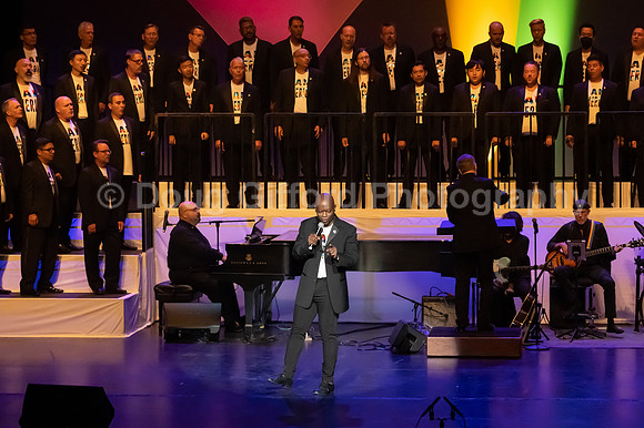 MenAlive - OC Gay Men's Chorus / "I am America"