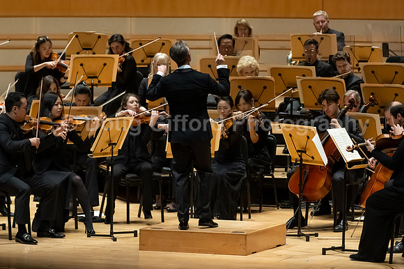 Pacific Symphony - Shelly Conducts Beethoven's Fifth & The Emperor Concerto
