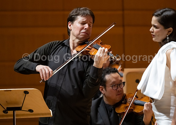 Pacific Symphony - Joshua Bell & Larisa Martínez: Voice & the Violin