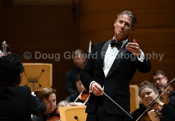 Pacific Symphony - Shelly Conducts Beethoven's Fifth & The Emperor Concerto