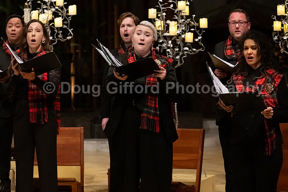 Pacific Chorale - Carols by Candlelight