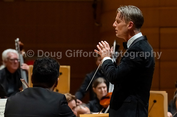 Pacific Symphony - Shelly Conducts Beethoven's Fifth & The Emperor Concerto