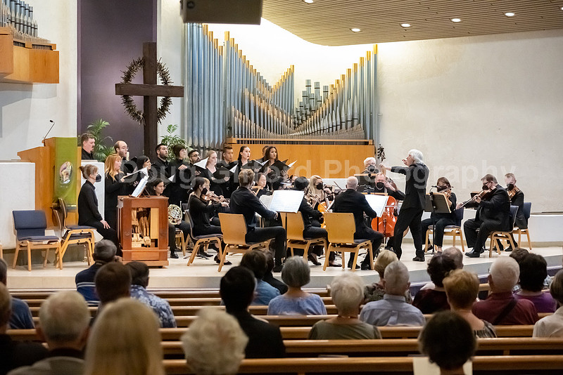 Pacific Symphony and the Pacific Chorale will present a “Concert for Healing”